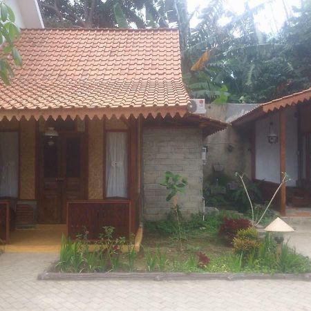 Diana'S Homestay Banyuwangi  Esterno foto