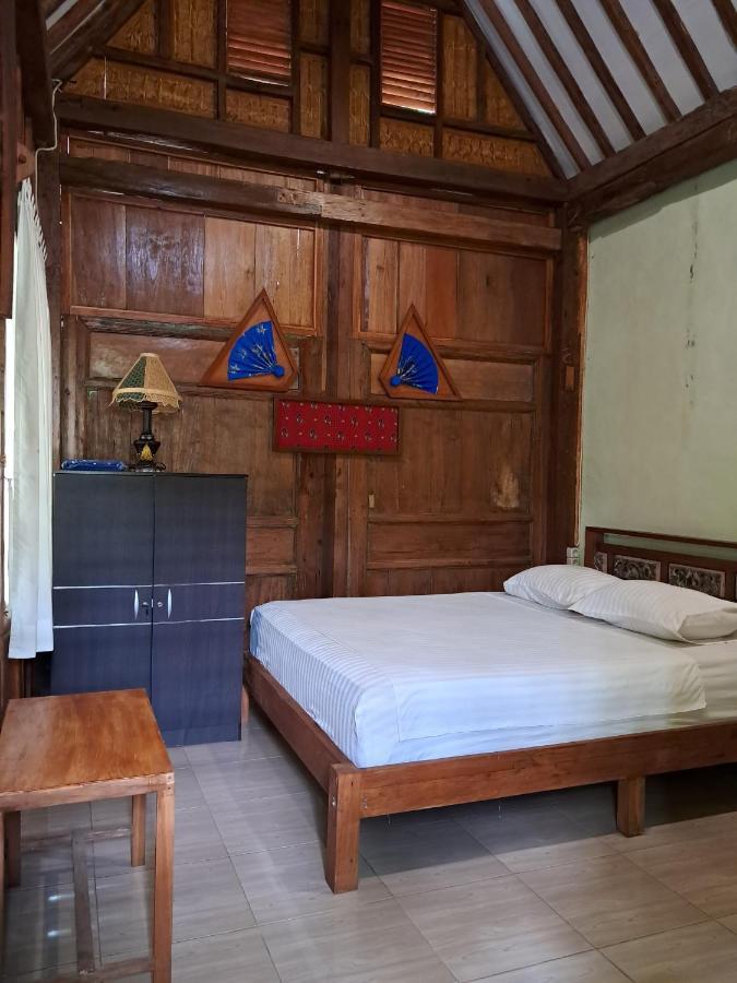 Diana'S Homestay Banyuwangi  Esterno foto