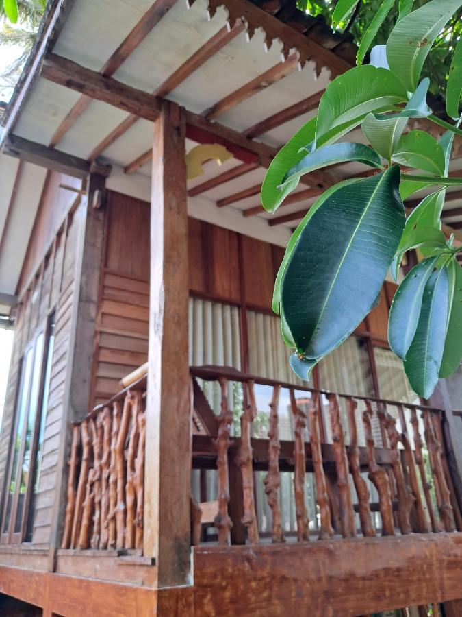 Diana'S Homestay Banyuwangi  Esterno foto