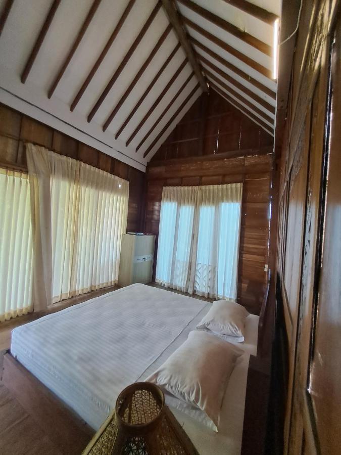 Diana'S Homestay Banyuwangi  Esterno foto