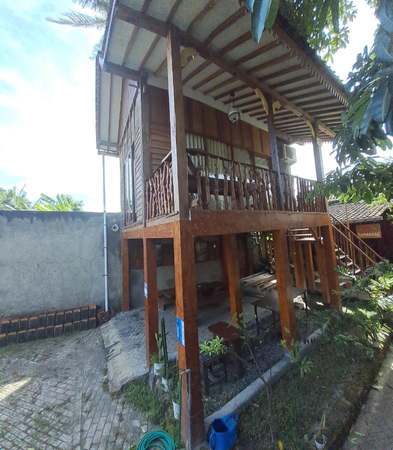 Diana'S Homestay Banyuwangi  Esterno foto