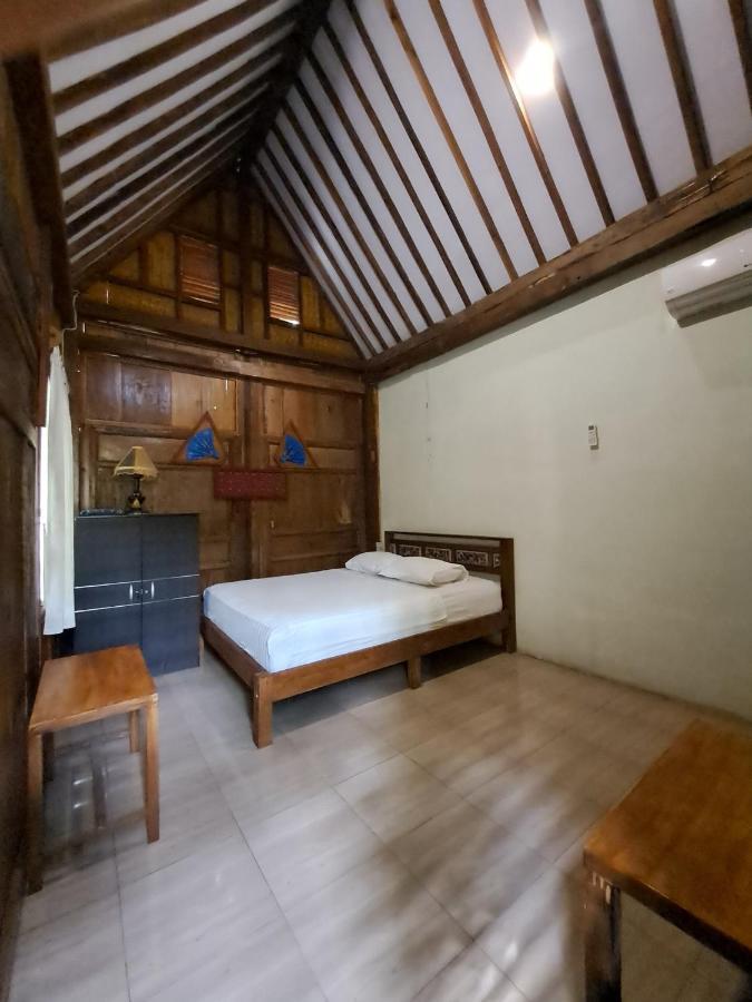 Diana'S Homestay Banyuwangi  Esterno foto