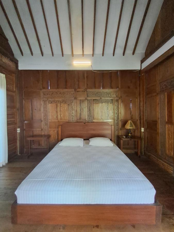 Diana'S Homestay Banyuwangi  Esterno foto