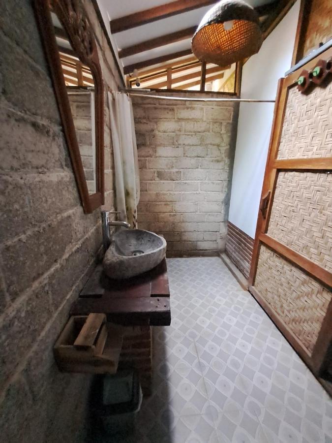 Diana'S Homestay Banyuwangi  Esterno foto