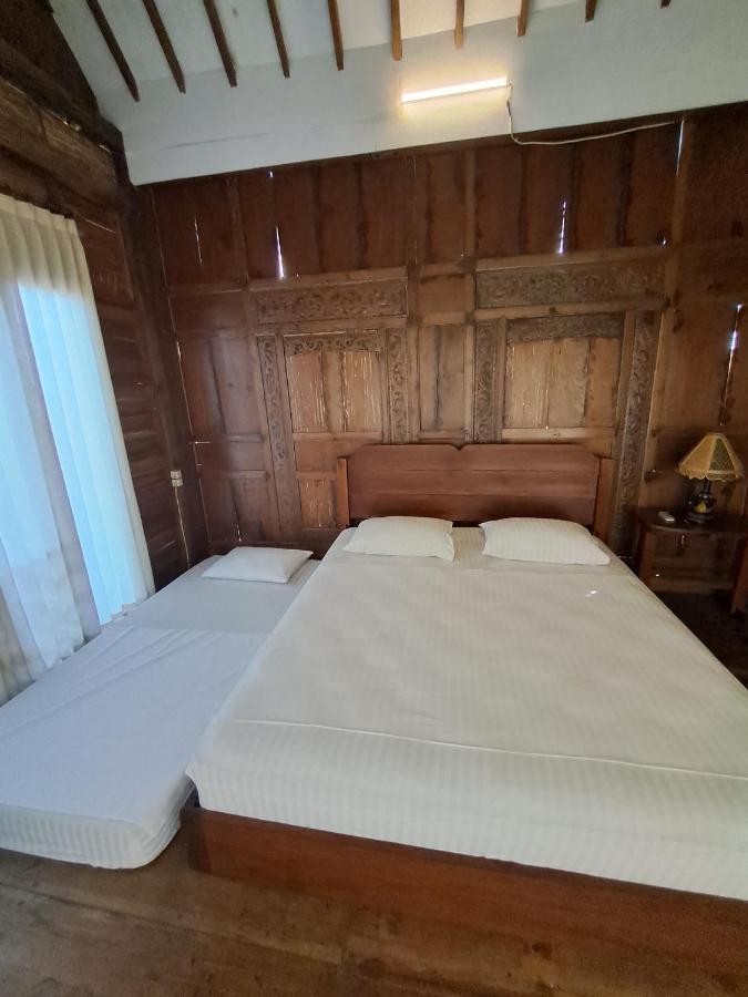 Diana'S Homestay Banyuwangi  Esterno foto