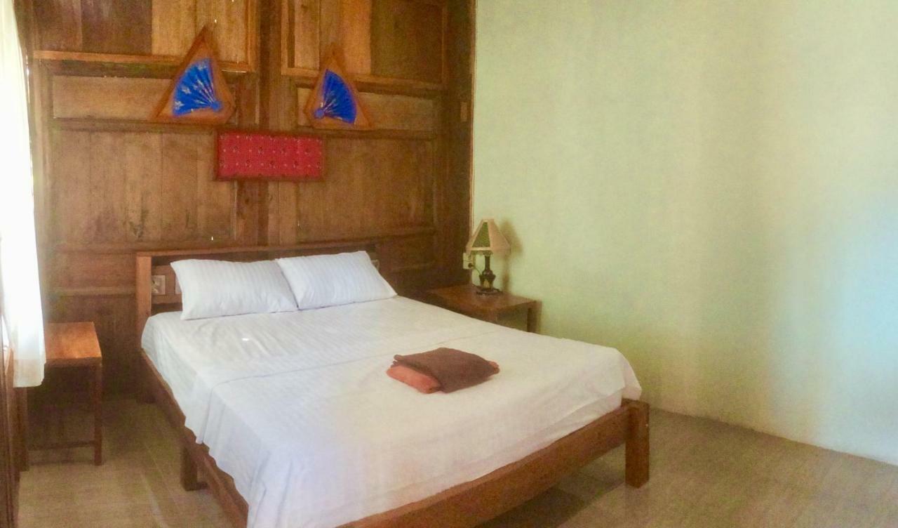 Diana'S Homestay Banyuwangi  Esterno foto