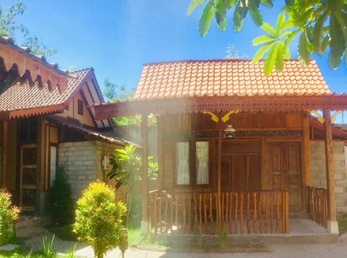 Diana'S Homestay Banyuwangi  Esterno foto