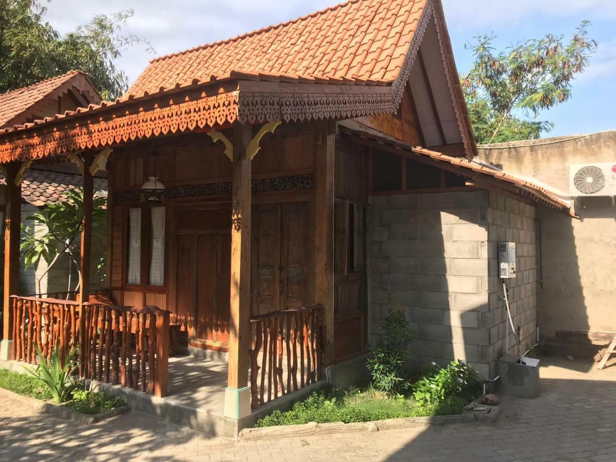 Diana'S Homestay Banyuwangi  Esterno foto