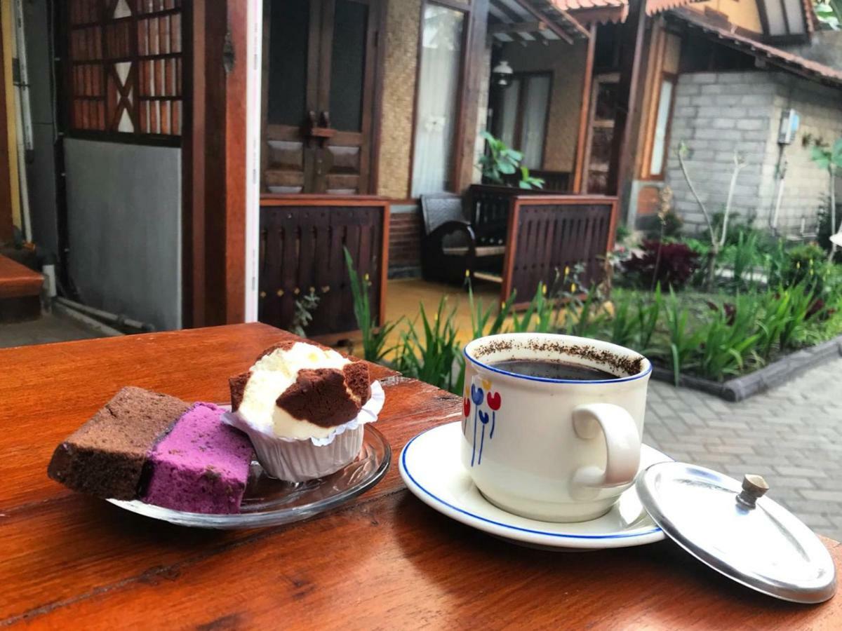 Diana'S Homestay Banyuwangi  Esterno foto